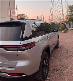 جيب جراند شيروكي